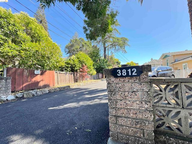 3812 Whittle Ave, Oakland, CA 94602