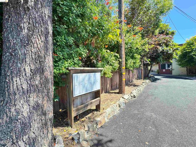 3812 Whittle Ave, Oakland, CA 94602
