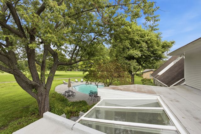 2575 LINCOLN Avenue, Long Grove, IL 60047