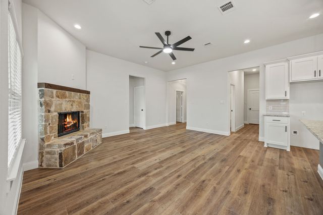 1401 Oak Valley, Denton, TX 76209