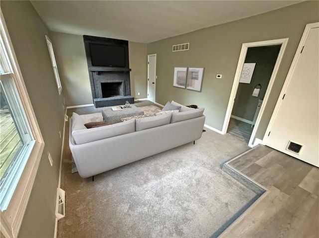 5510 NW Verlin Drive, Parkville, MO 64152