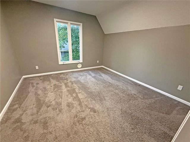 5510 NW Verlin Drive, Parkville, MO 64152