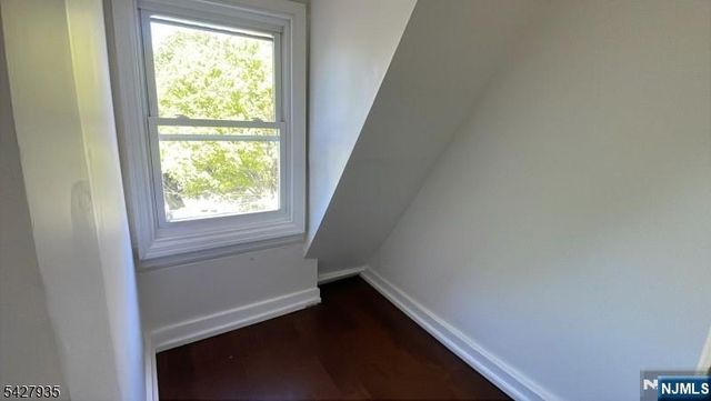 120 7th Street 3, Newark, NJ 07107