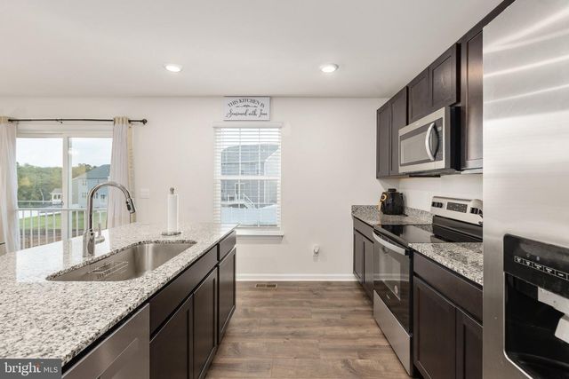 3270 WHITE TAIL DR, Locust Grove, VA 22508