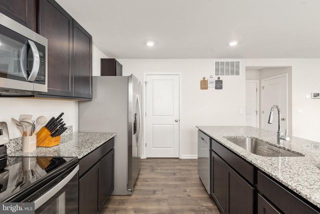 3270 WHITE TAIL DR, Locust Grove, VA 22508