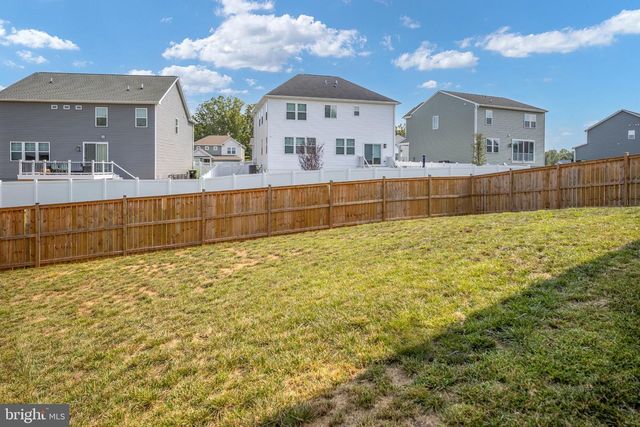 3270 WHITE TAIL DR, Locust Grove, VA 22508