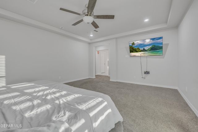 572 Pine Valley Place, Horizon City, TX 79928