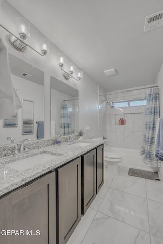 572 Pine Valley Place, Horizon City, TX 79928
