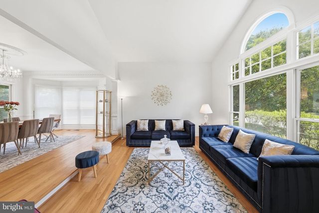 1407 WOODHURST BLVD, Mclean, VA 22102