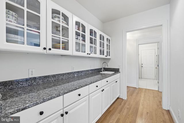 1407 WOODHURST BLVD, Mclean, VA 22102