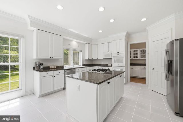 1407 WOODHURST BLVD, Mclean, VA 22102