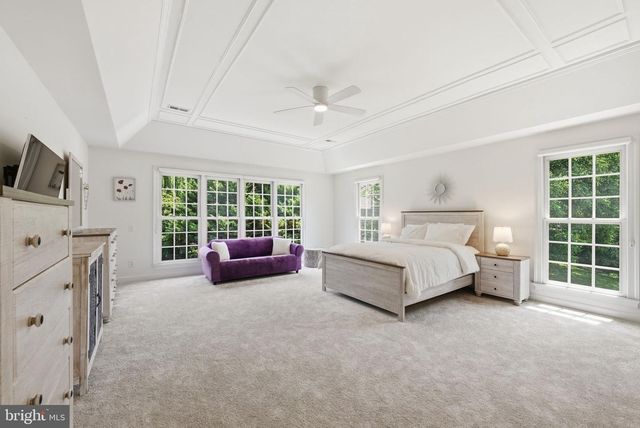 1407 WOODHURST BLVD, Mclean, VA 22102