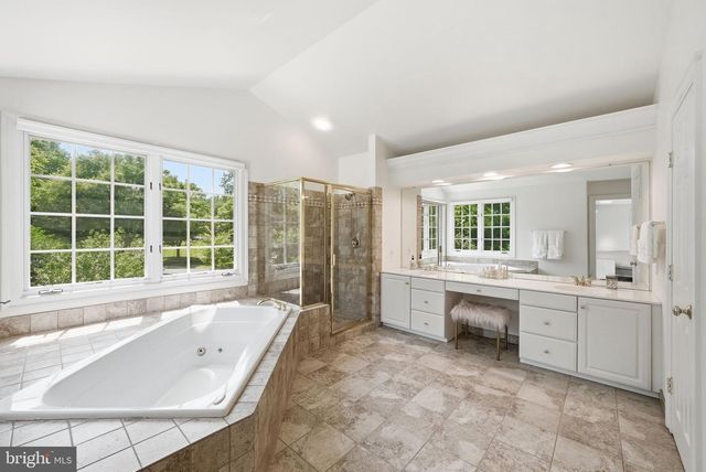 1407 WOODHURST BLVD, Mclean, VA 22102