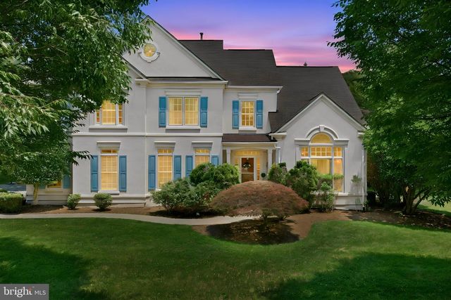 1407 WOODHURST BLVD, Mclean, VA 22102