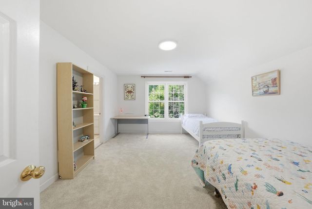 1407 WOODHURST BLVD, Mclean, VA 22102