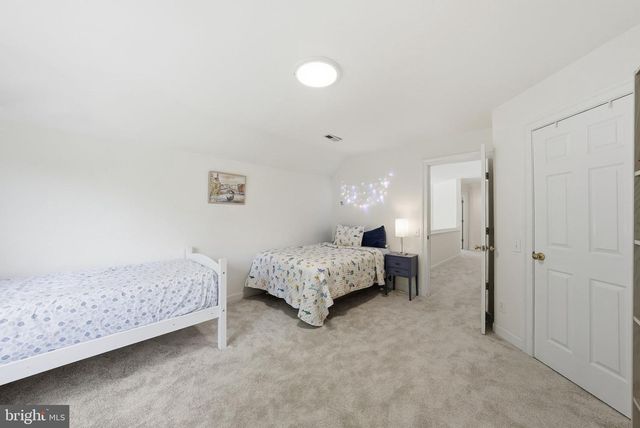 1407 WOODHURST BLVD, Mclean, VA 22102