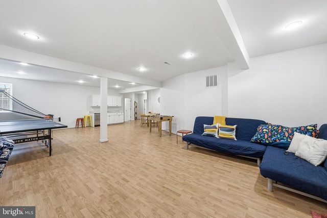 1407 WOODHURST BLVD, Mclean, VA 22102