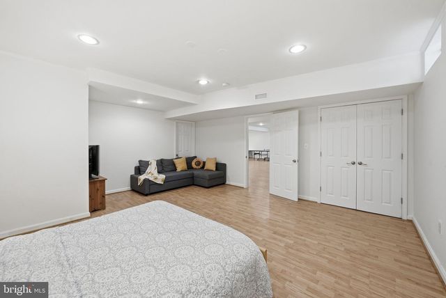 1407 WOODHURST BLVD, Mclean, VA 22102