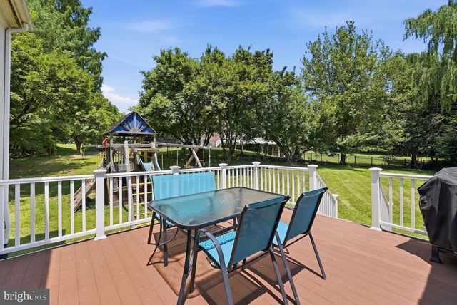 1407 WOODHURST BLVD, Mclean, VA 22102