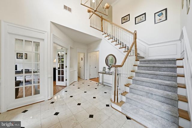 1407 WOODHURST BLVD, Mclean, VA 22102