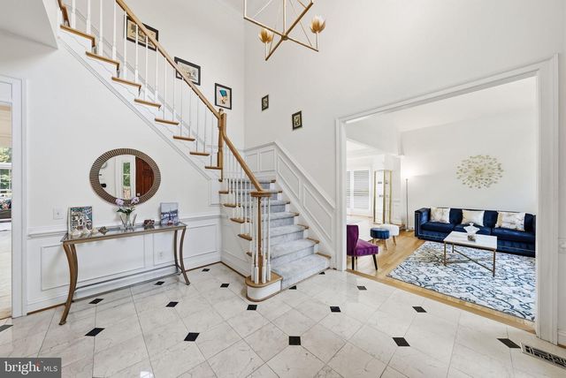 1407 WOODHURST BLVD, Mclean, VA 22102