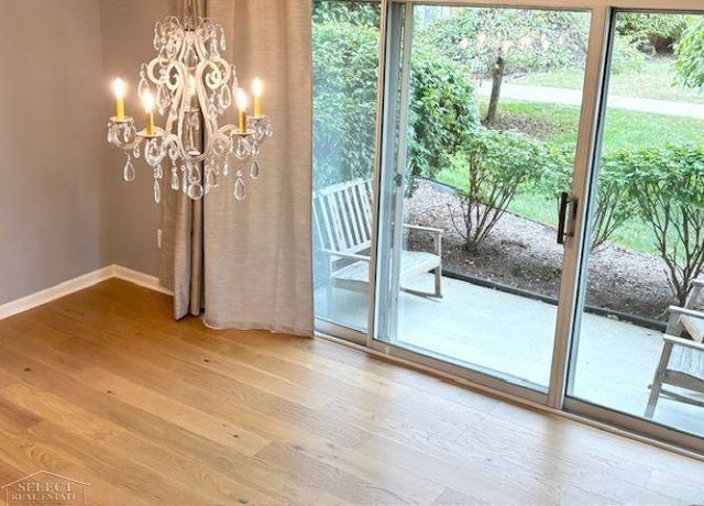 19710 W 13 Mile Road, Beverly Hills, MI 48025