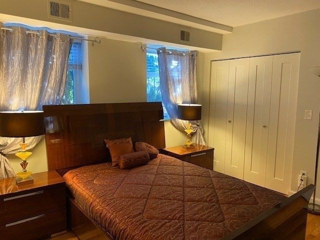209 Commonwealth Ave 1, Newton, MA 02467