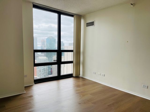 10 E Ontario Street 4708, Chicago, IL 60611
