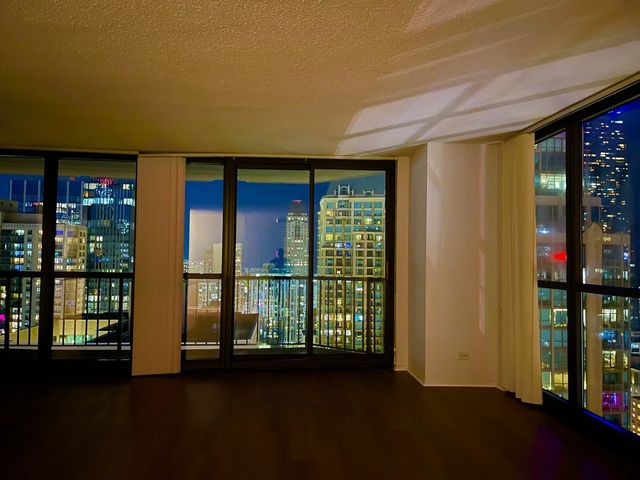 10 E Ontario Street 4708, Chicago, IL 60611