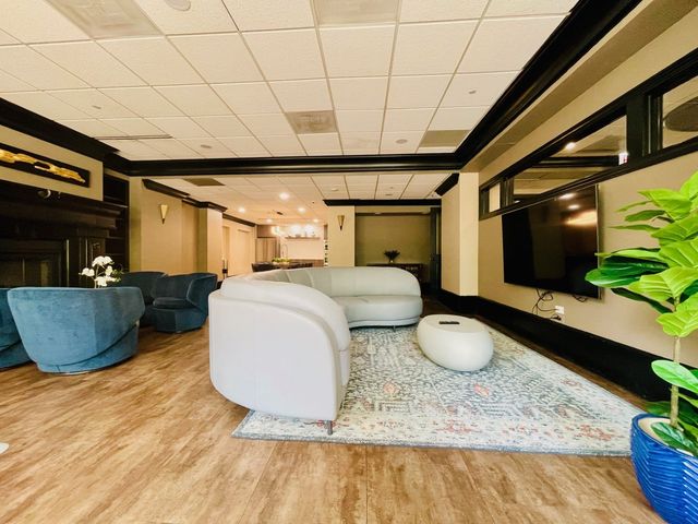 10 E Ontario Street 4708, Chicago, IL 60611