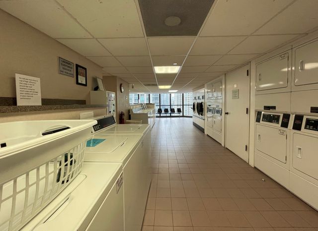 10 E Ontario Street 4708, Chicago, IL 60611