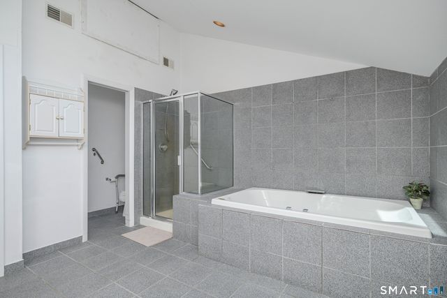 11 Chestnut Hill Road, Sherman, CT 06784