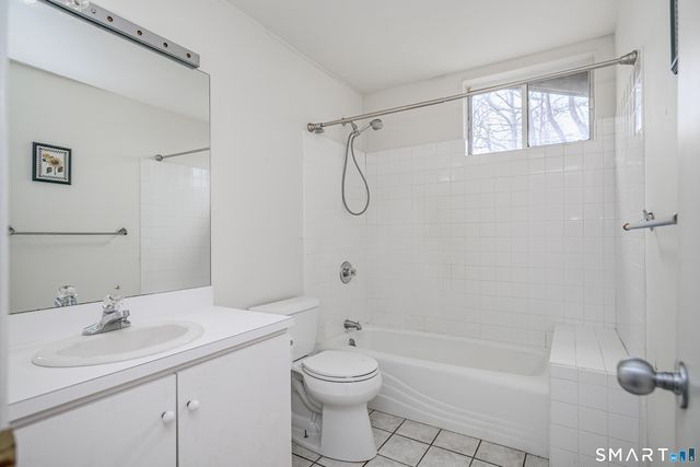 11 Chestnut Hill Road, Sherman, CT 06784