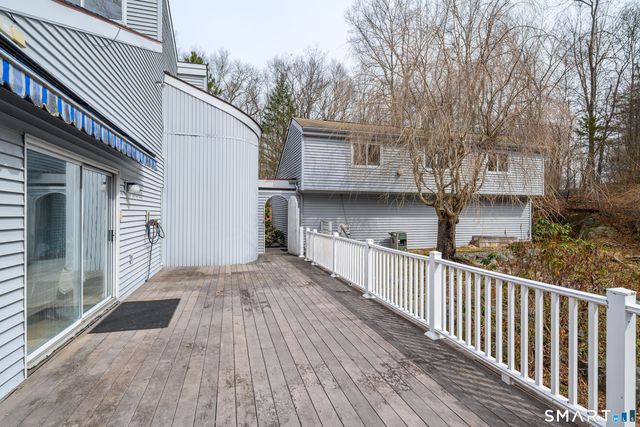 11 Chestnut Hill Road, Sherman, CT 06784