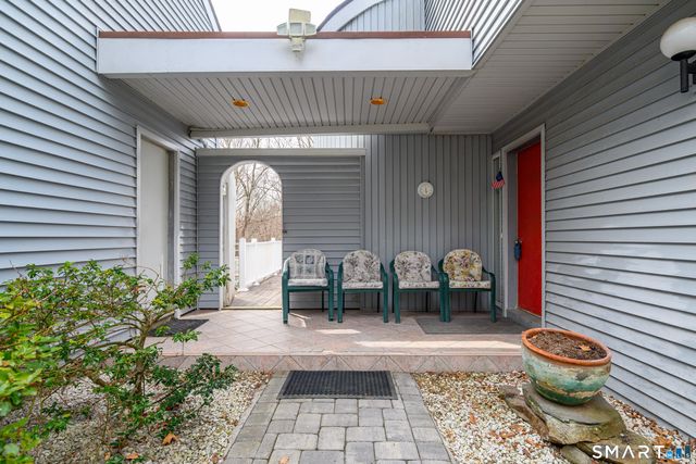 11 Chestnut Hill Road, Sherman, CT 06784