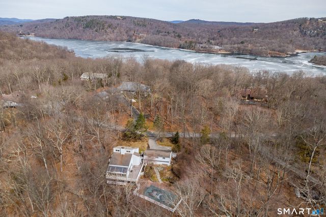 11 Chestnut Hill Road, Sherman, CT 06784