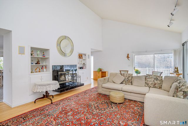 11 Chestnut Hill Road, Sherman, CT 06784