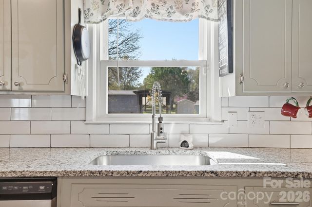 2985 E Nc 10 Highway, Conover, NC 28613