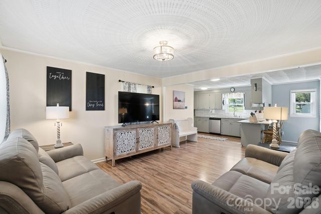 2985 E Nc 10 Highway, Conover, NC 28613