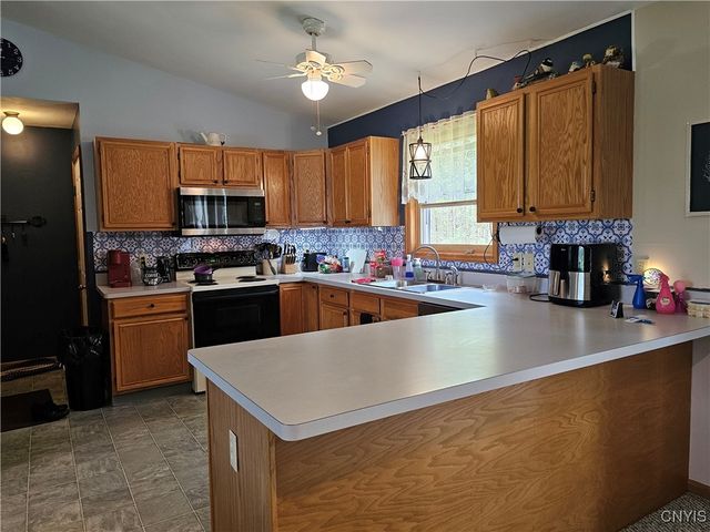 931 County Route 10, Schroeppel, NY 13132