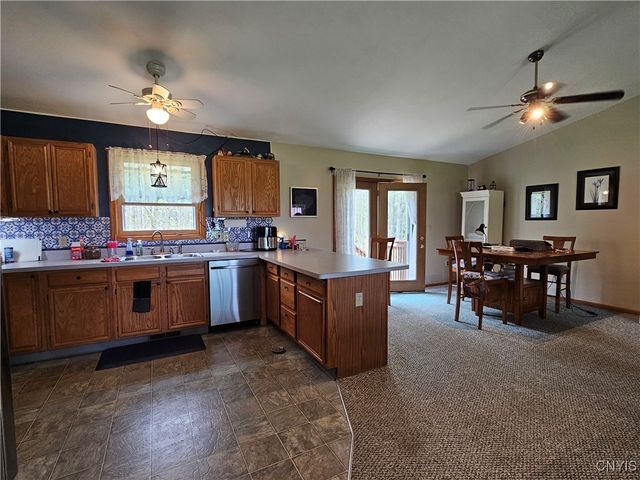931 County Route 10, Schroeppel, NY 13132