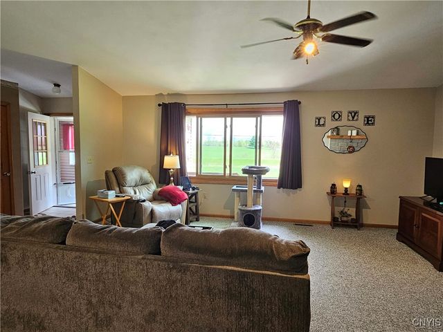 931 County Route 10, Schroeppel, NY 13132