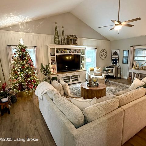 118 Shirley Blvd, Vine Grove, KY 40175