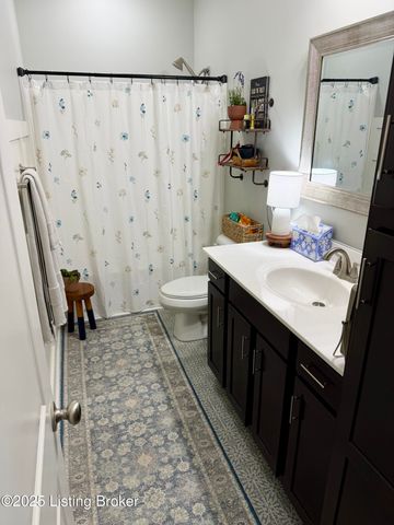 118 Shirley Blvd, Vine Grove, KY 40175