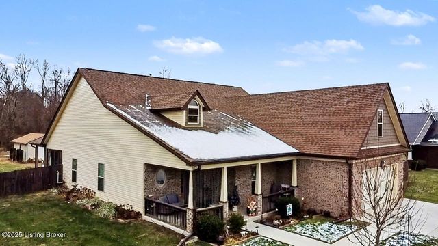 118 Shirley Blvd, Vine Grove, KY 40175