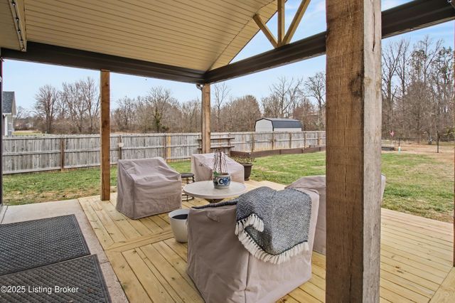 118 Shirley Blvd, Vine Grove, KY 40175