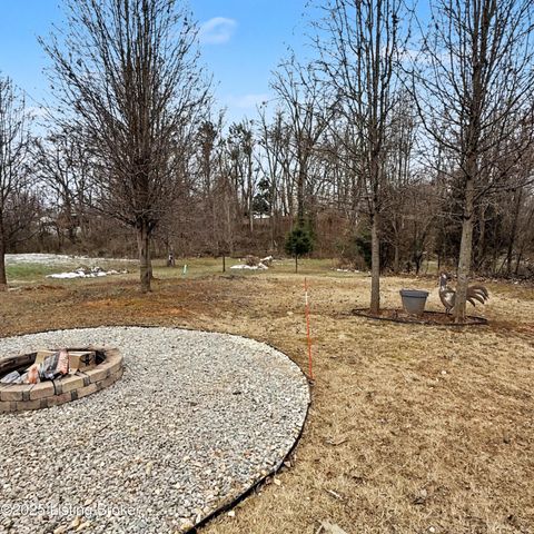 118 Shirley Blvd, Vine Grove, KY 40175