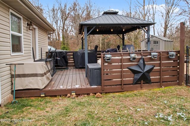 118 Shirley Blvd, Vine Grove, KY 40175