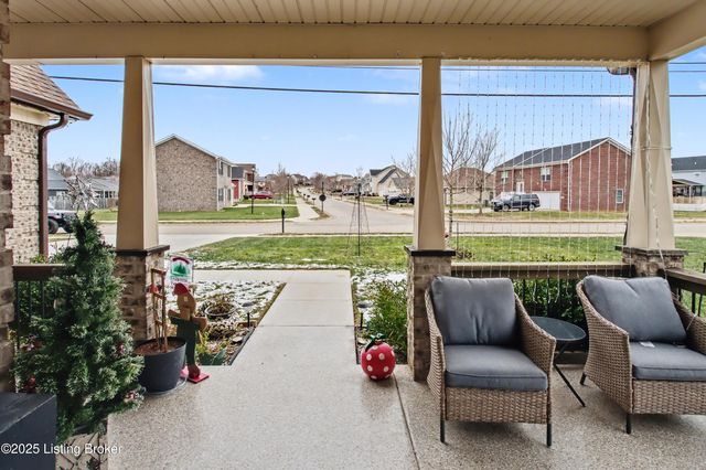 118 Shirley Blvd, Vine Grove, KY 40175