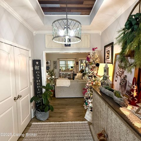 118 Shirley Blvd, Vine Grove, KY 40175